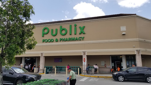 Supermarket «Publix Super Market at Paraiso Plaza», reviews and photos, 3339 W 80th St, Hialeah, FL 33018, USA