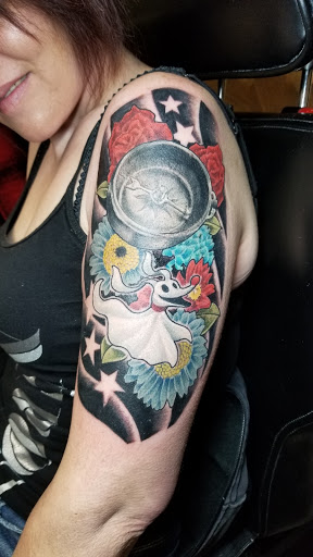 Tattoo Shop «Lucky Rabbit Tattoos», reviews and photos, 611 E McGalliard Rd, Muncie, IN 47303, USA