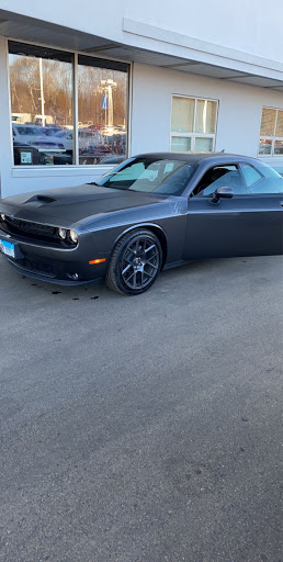 Car Dealer «Elgin Chrysler Dodge Jeep Ram», reviews and photos, 1010 E Chicago St, Elgin, IL 60120, USA