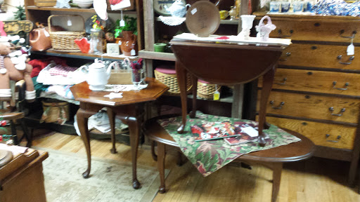 Antique Store «Antiques & Rusty Relics», reviews and photos, 3570 Fancher Rd, Holley, NY 14470, USA