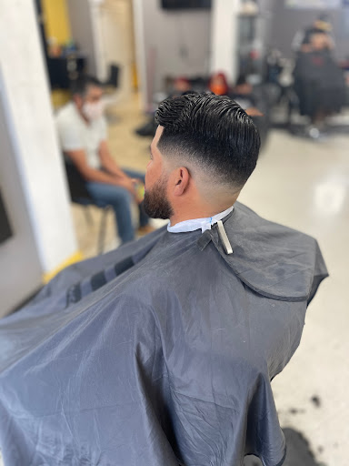 Barber Shop «Chacabana Barber Shop», reviews and photos, 5002 Eisenhauer Rd, San Antonio, TX 78218, USA