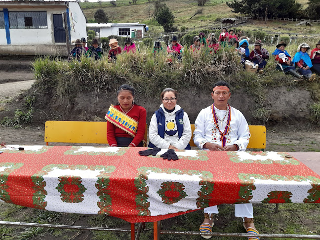 Unidad Educativa Intercultural Bilingue Salvador Bustamante Celi - Guamote