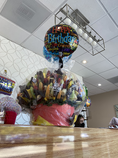 Gift Shop «Edible Arrangements», reviews and photos, 7119 Elk Grove Blvd STE 129, Elk Grove, CA 95758, USA