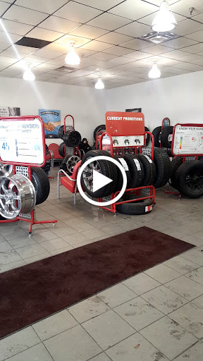 Tire Shop «Discount Tire Store - Center Line, MI», reviews and photos, 26805 Van Dyke, Center Line, MI 48015, USA
