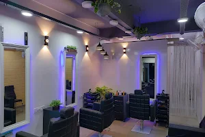 Beauty Crush Family Salon image