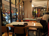 Atmosphère du Restaurant LE MONDIAL à Paris - n°4