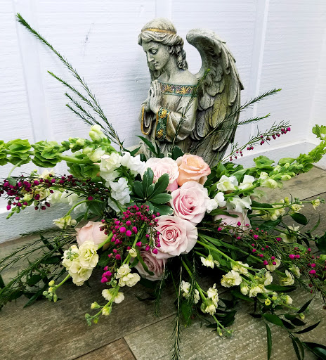 Gift Shop «Fireplace Gifts & Florist», reviews and photos, 6800 E Main St, Reynoldsburg, OH 43068, USA