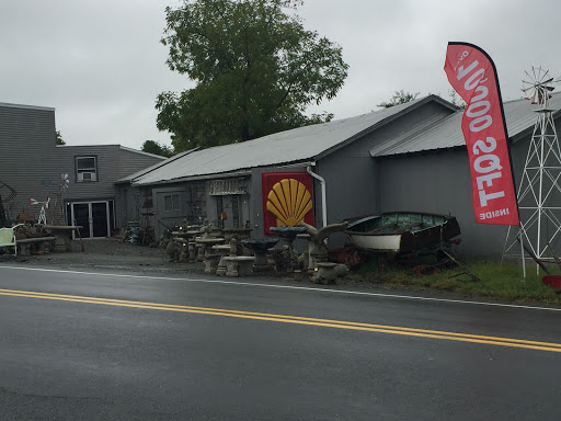 Antique Furniture Store «Old American Barn», reviews and photos, 107 Martinsburg Ave, Gordonsville, VA 22942, USA