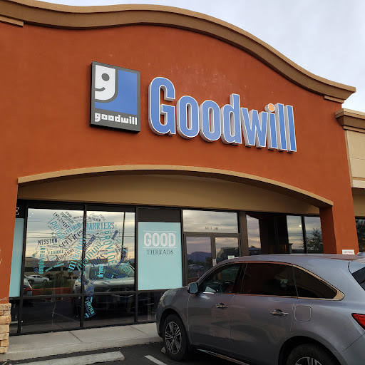 Thrift Store «Good Threads Goodwill Boutique», reviews and photos, 7366 N Oracle Rd #190, Tucson, AZ 85704, USA