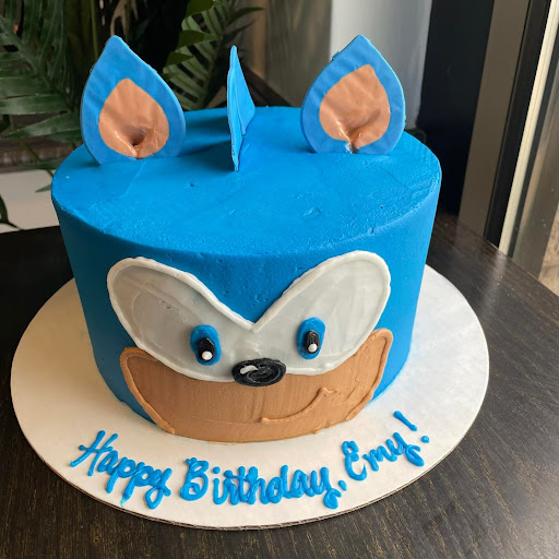 Cupcake Shop «Smallcakes: A Cupcakery of Naperville», reviews and photos, 115 E Ogden Ave #119, Naperville, IL 60563, USA