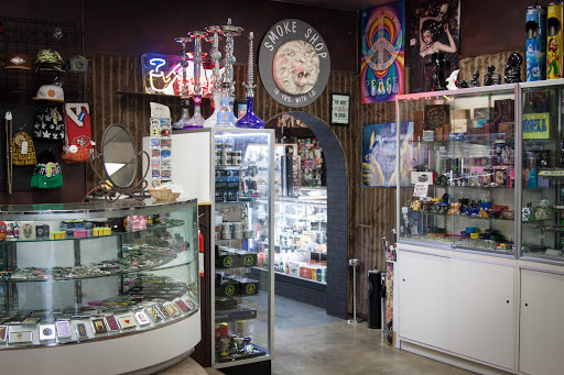 Tobacco Shop «Twisted Smoke Shop (J St)», reviews and photos, 3718 J St, Sacramento, CA 95816, USA