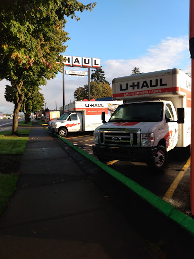Truck Rental Agency «U-Haul Moving & Storage of Milwaukie», reviews and photos, 14310 SE McLoughlin Blvd, Milwaukie, OR 97267, USA