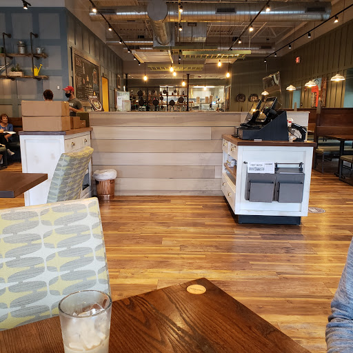 Shopping Mall «Gateway Shopping Center», reviews and photos, 221 E Swedesford Rd, Wayne, PA 19087, USA