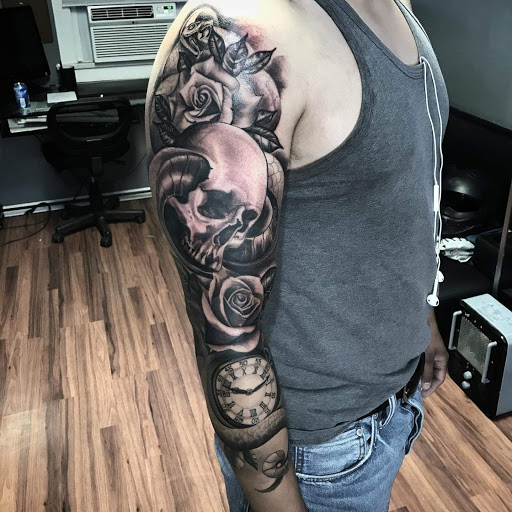 Explore boxer dog tattoo ideas, creative tattoo ideas in Tulia, available at Mister Placasos Tattoo Shop