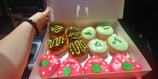 Bakery «Krispy Kreme Doughnuts», reviews and photos, 968 Main St, Layton, UT 84041, USA