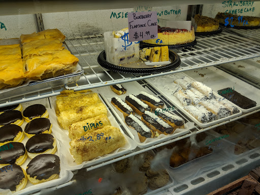 Produce Market «Pasadena Produce & Deli», reviews and photos, 6801 Gulfport Blvd S # 1, South Pasadena, FL 33707, USA