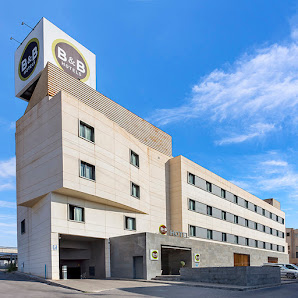 B&B HOTEL Elche Carrer Almansa, 62, 03206 Carrus, Alicante, España