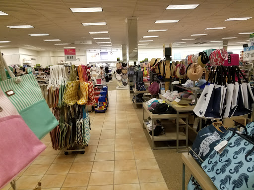 Department Store «Bealls Department Store», reviews and photos, 13300 S Cleveland Ave #1, Fort Myers, FL 33907, USA