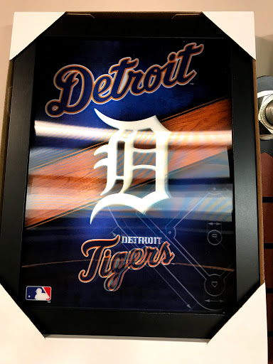 Tobacco Shop «The Smoke Shop», reviews and photos, 33463 W Seven Mile Rd, Livonia, MI 48152, USA