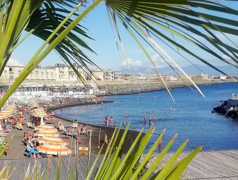 Foto van Spiaggia delle Mortelle II met kleine baai