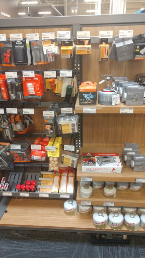 Camping Store «REI», reviews and photos, 2643 Edmondson Rd, Cincinnati, OH 45209, USA
