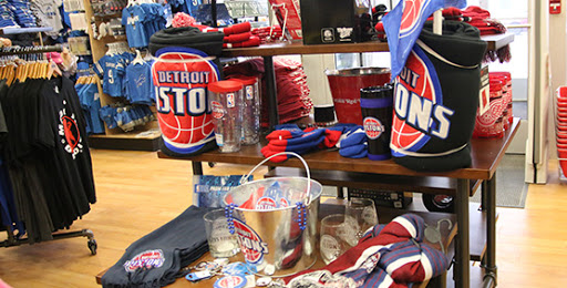 Sportswear Store «Rally House Livonia», reviews and photos, 13525 Middlebelt Rd, Livonia, MI 48150, USA