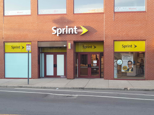 Cell Phone Store «Sprint Store», reviews and photos, 1 Porter Rd #9, Cambridge, MA 02140, USA
