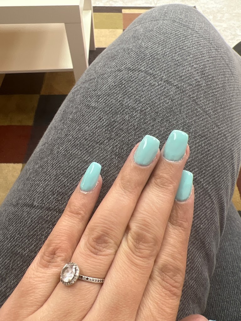 Nails Club & Spa 02190