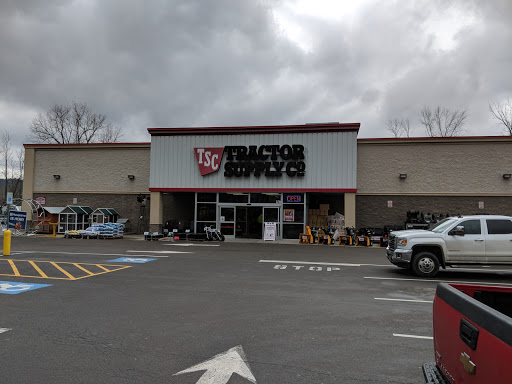 Tractor Supply Co., 378 Elmira Rd, Ithaca, NY 14850, USA, 