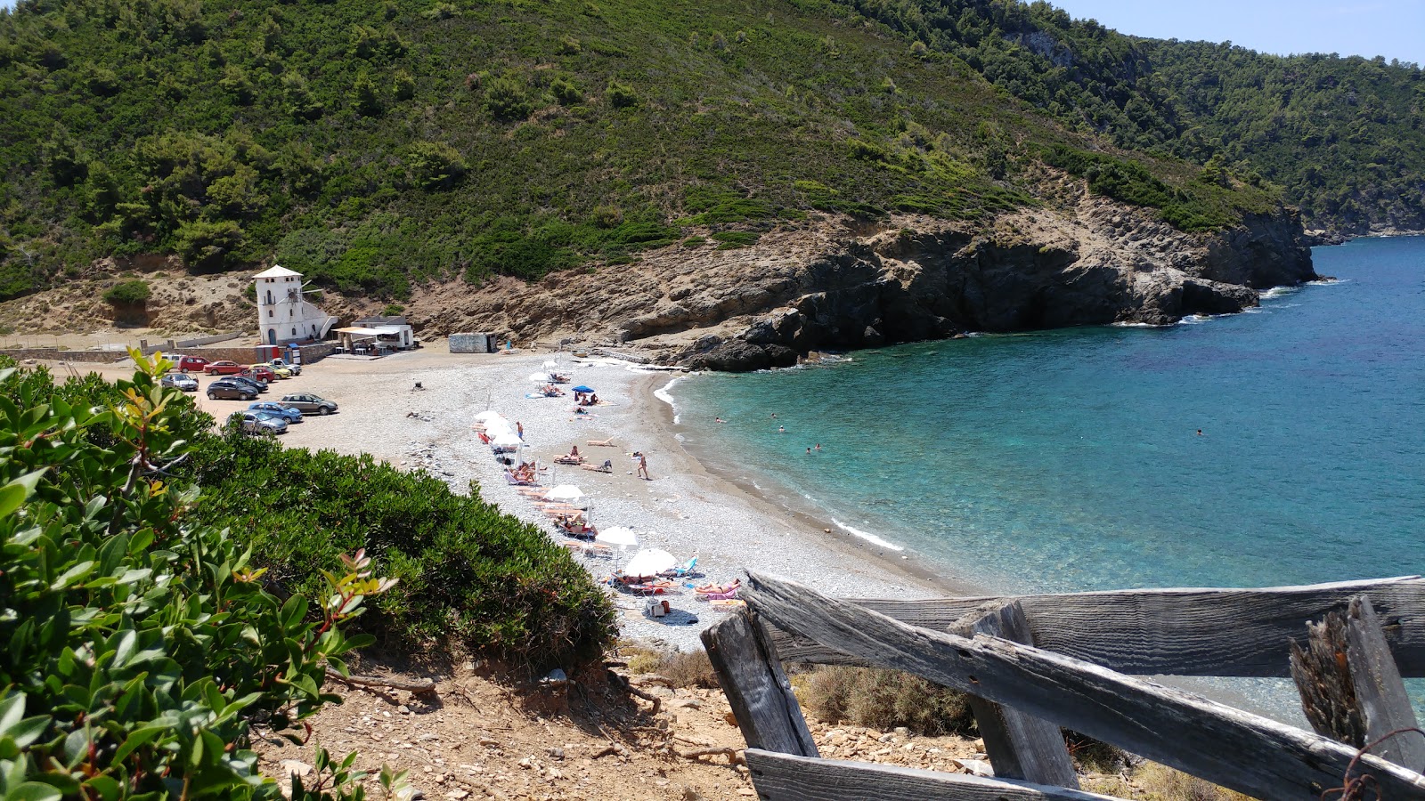 Foto von Paralia Megali Ammos mit graue kiesel Oberfläche