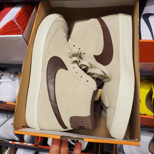 Sporting Goods Store «Nike Factory Store», reviews and photos, 2236 Nostrand Ave, Brooklyn, NY 11210, USA