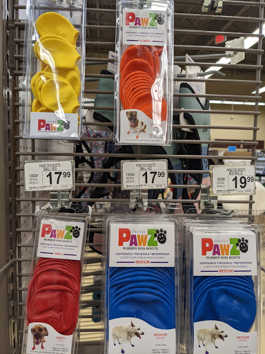 Pet Supply Store «Petco Animal Supplies», reviews and photos, 4540 Princess Anne Rd #128, Virginia Beach, VA 23462, USA