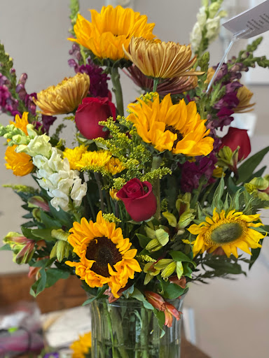 Florist «Dillon-Chapin Inc», reviews and photos, 161 White St, Hartford, CT 06114, USA