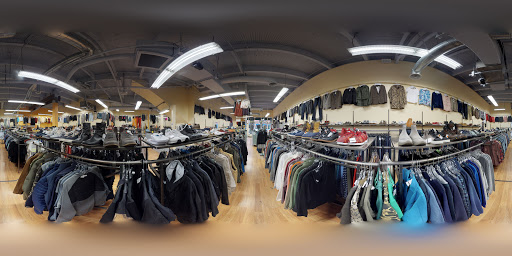 Used Clothing Store «Crossroads Trading Co.», reviews and photos, 128 NW 23rd Ave, Portland, OR 97210, USA