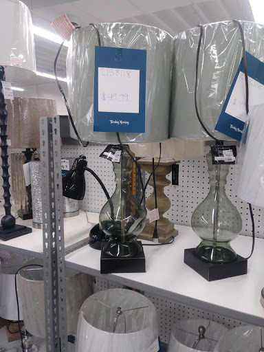 Home Goods Store «Tuesday Morning», reviews and photos, 44 Westgate Pkwy, Asheville, NC 28806, USA