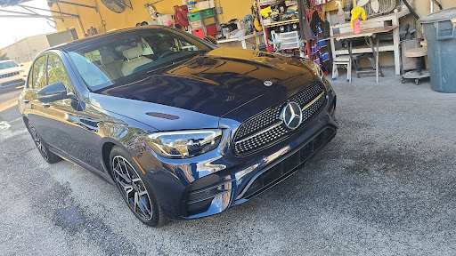 Auto Body Shop «Dayas Custom Auto», reviews and photos, 6650 Kingspointe Pkwy, Orlando, FL 32819, USA