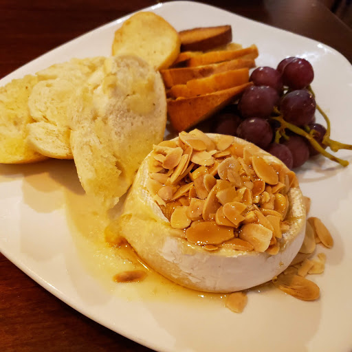 Bistro «St Clair Winery & Bistro Albuquerque», reviews and photos, 901 Rio Grande Blvd NW, Albuquerque, NM 87104, USA