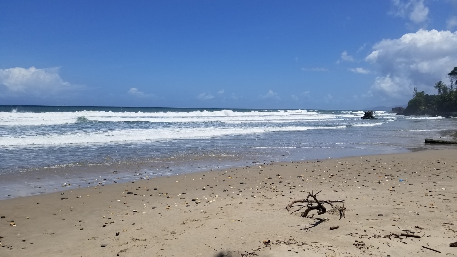 Foto de Damien Bay beach e o assentamento