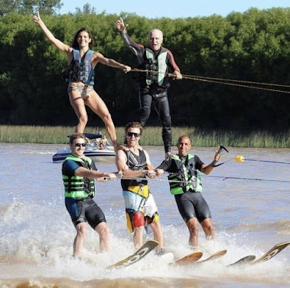 Escuela de Esquí y Wakeboard Jorge Renosto