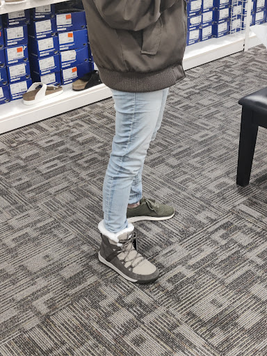 Shoe Store «DSW Designer Shoe Warehouse», reviews and photos, 2020 24th Ave NW, Norman, OK 73069, USA