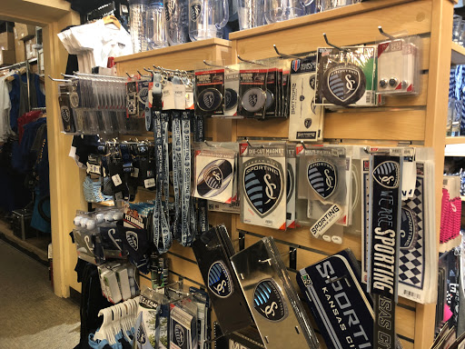 Sportswear Store «Rally House Plaza», reviews and photos, 452 Ward Pkwy, Kansas City, MO 64112, USA