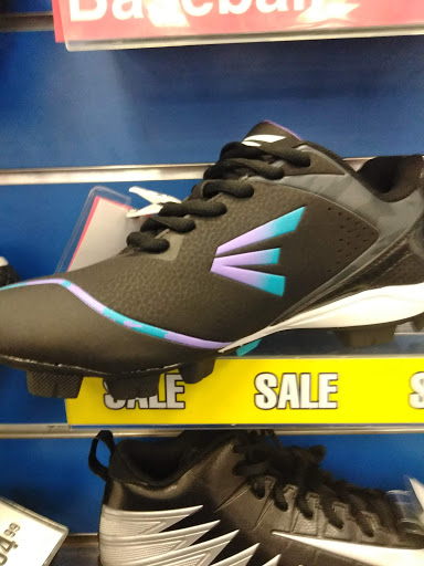 Sporting Goods Store «Big 5 Sporting Goods - Bakersfield», reviews and photos, 3203 Mall View Rd, Bakersfield, CA 93306, USA