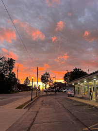 Mayfair Laundromat - Photo 9 - Car repair in Warren, OH, Youngstown
