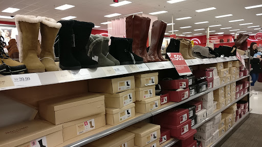 Department Store «Target», reviews and photos, 620 George Washington Hwy, Lincoln, RI 02865, USA