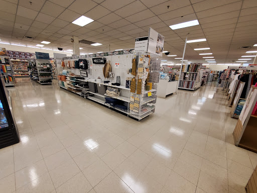 Fabric Store «Jo-Ann Fabrics and Crafts», reviews and photos, 10 Northwest Blvd, Nashua, NH 03063, USA