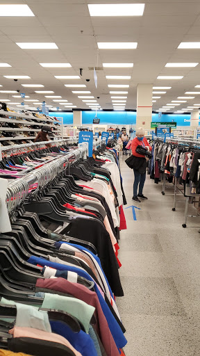 Clothing Store «Ross Dress for Less», reviews and photos, 1141 5th St, Miami Beach, FL 33139, USA