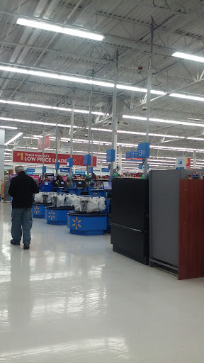 Department Store «Walmart Supercenter», reviews and photos, 2500 Lake Shore Dr E, Ashland, WI 54806, USA