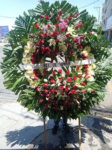 Floreria Las flores del Rincón (Hernández) florería en  en la zona San Miguel