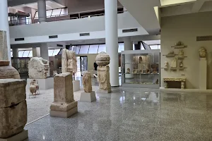 Muzeu Kombëtar Arkeologjik image