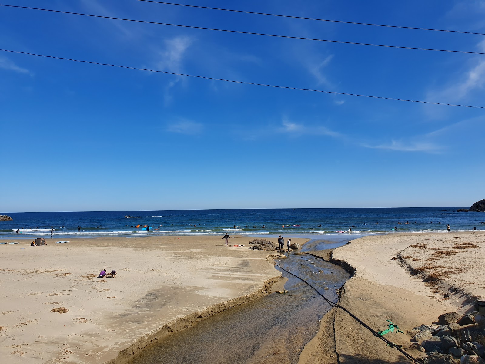 Fotografija Seorak Beach z turkizna čista voda površino